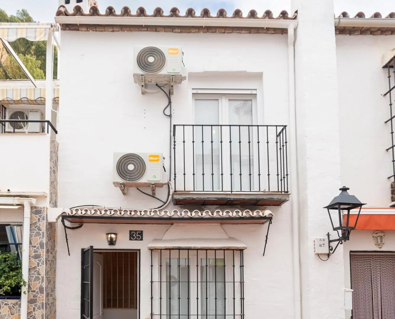 Colina Beach By Ele Apartments Torremolinos Spain